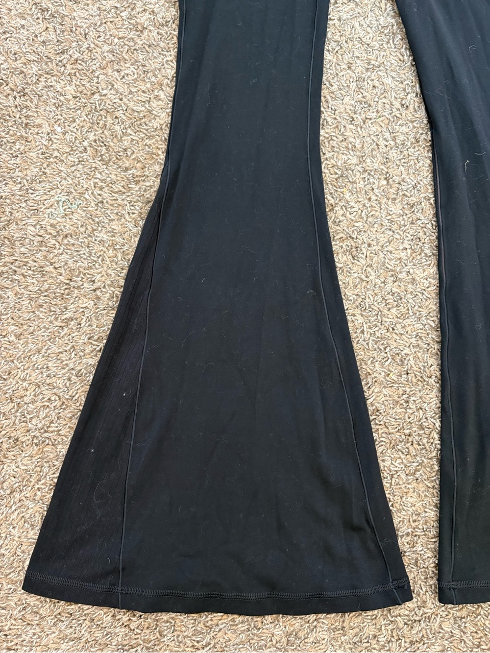 OFFLINE by Aerie Real Me Super Flare High Rise Crossover Leggings Black M - Picture 3 of 8